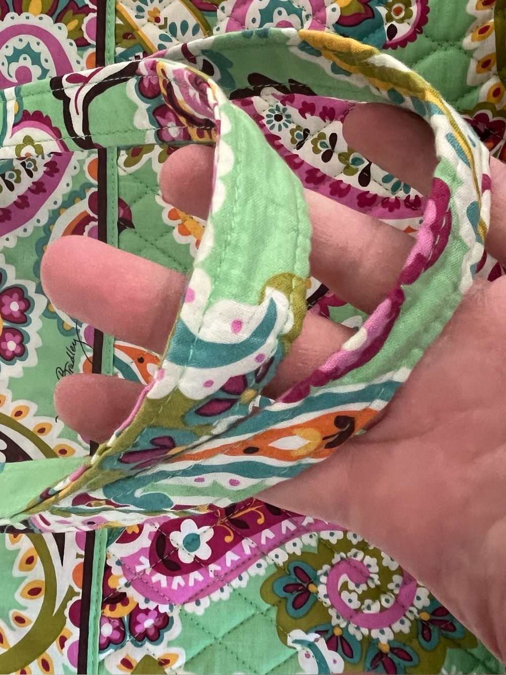 Vera Bradley Retired Tutti Frutti Everyday Quilted Tote- Excellent Condition! - Picture 10 of 15